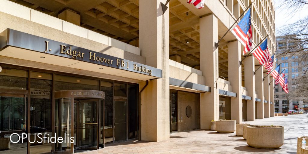 Image of the J. Edgar Hoover FBI building in the daylight